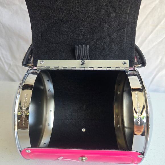 Little Earth Golf Purse SUPER RARE, pink, like new - Picture 3 of 8